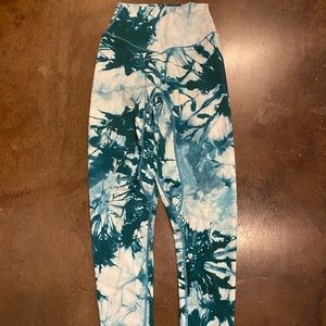 Balance athletica tie dye teal leggings size XS